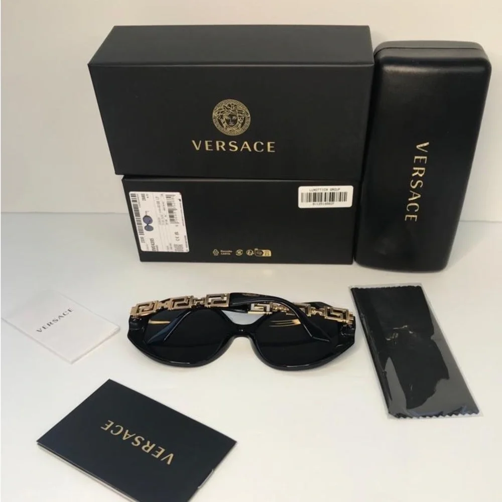 New Authentic Versace VE 4395 Plastic Womens Square Sunglasses Black 59mm Adult